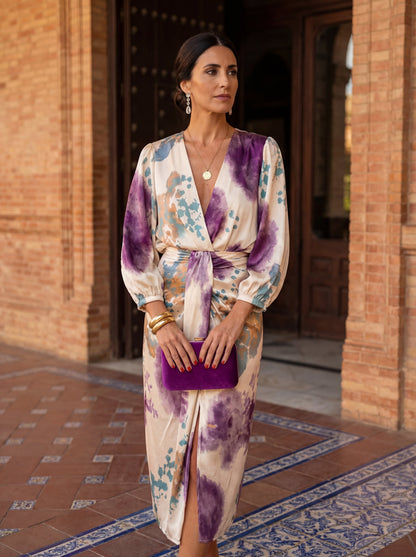 Flattering V-Neck Midi Dress with Floral